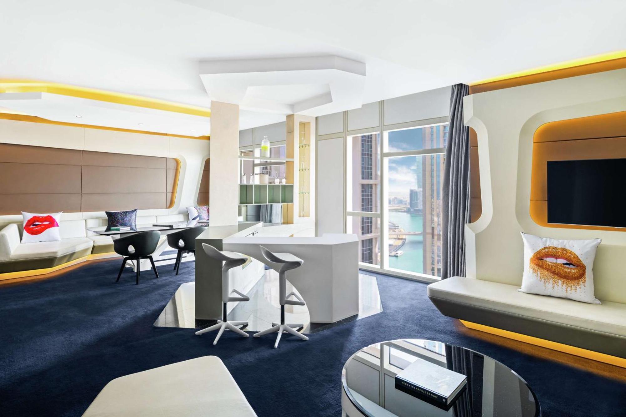 V Hotel Dubai, Curio Collection By Hilton Luaran gambar Suite