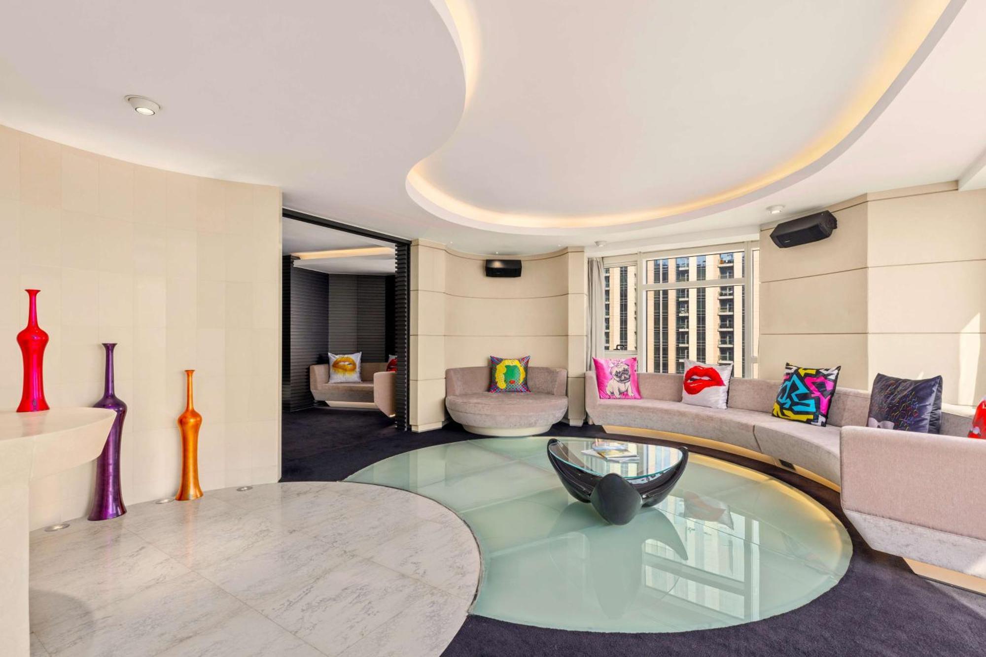 V Hotel Dubai, Curio Collection By Hilton Luaran gambar